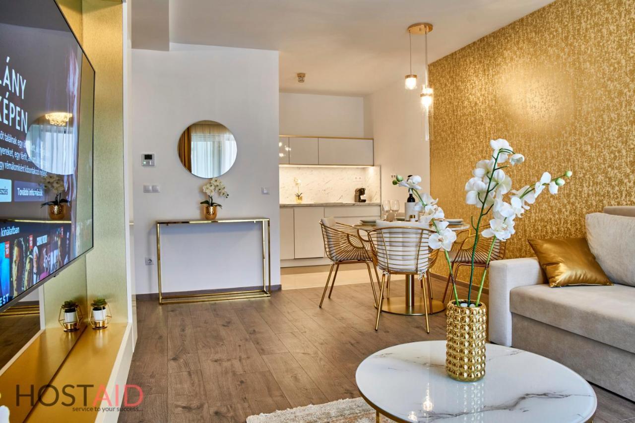 Azur Apartment - Hostaid Siofok Exterior photo